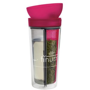 Finum double-wall tea tumbler for cold and hot drinks.